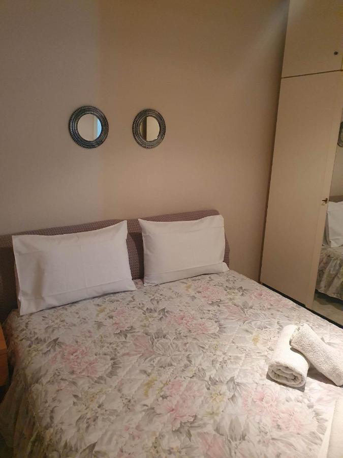 Elle Apartment By Alp Hospitality Services Nea Kallikrateia Bagian luar foto
