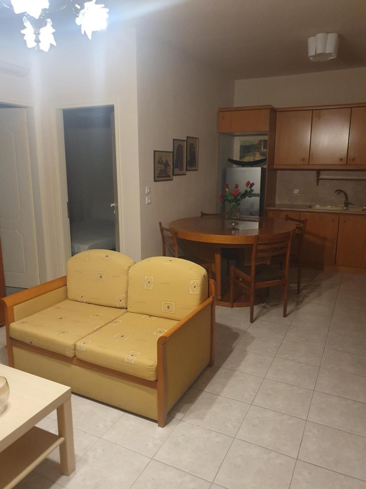 Elle Apartment By Alp Hospitality Services Nea Kallikrateia Bagian luar foto